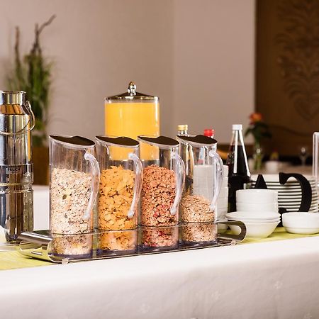Hotel Gasthof Zum Roessle Altenstadt  Bagian luar foto