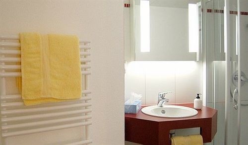 Hotel Gasthof Zum Roessle Altenstadt  Bagian luar foto
