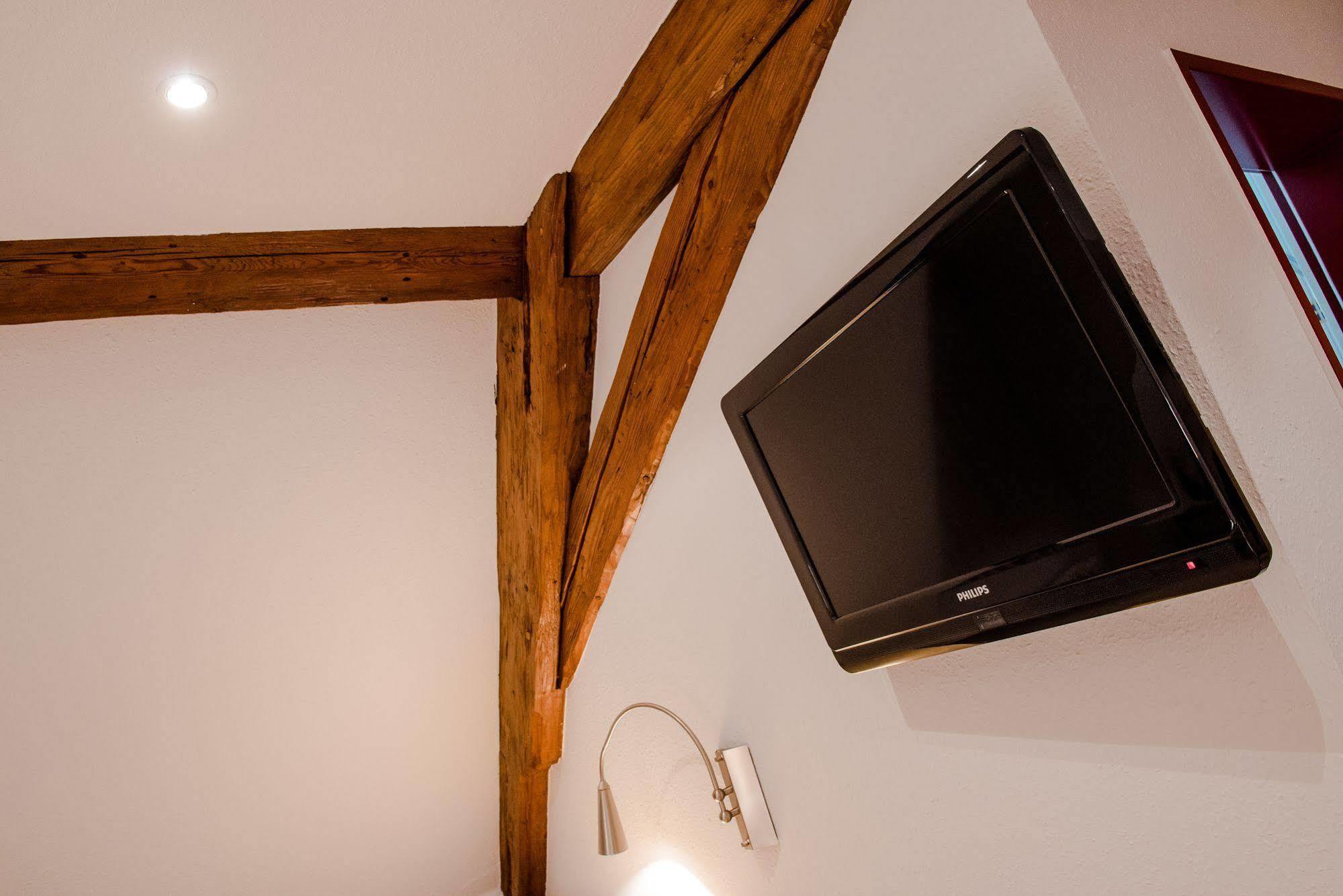 Hotel Gasthof Zum Roessle Altenstadt  Bagian luar foto
