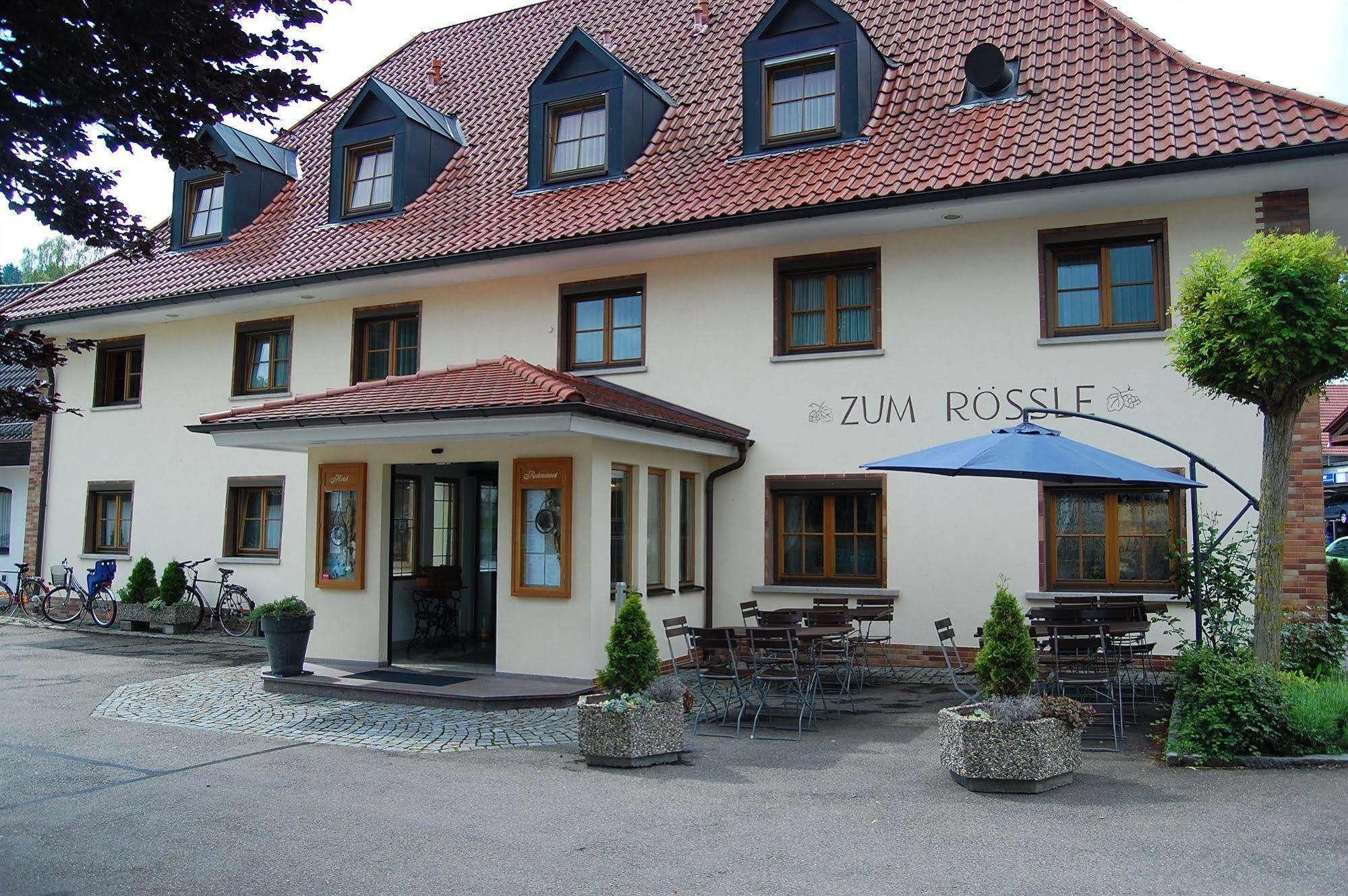 Hotel Gasthof Zum Roessle Altenstadt  Bagian luar foto